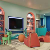 Thema Deluxe Family Room