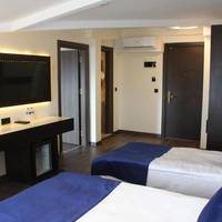 Superior King Suite