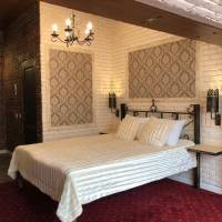 Superior Double Mansard Room 