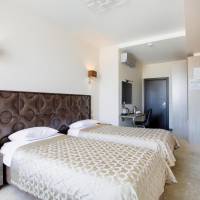Twin Room with Private Bathroom