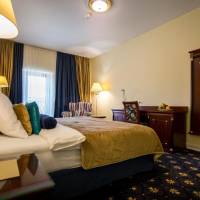 Superior King Suite
