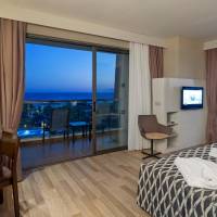 Standard Double or Twin Room with Sea View