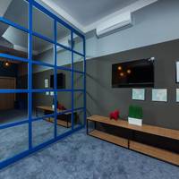 Corner Suite Land View