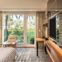 Deluxe Room, Guest room, 1 Queen, Garden view - Complimentary Beach Transfer 