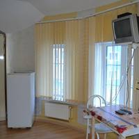 Трехместный