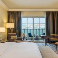Executive Sea View with Balcony, 1 King, Breakfast, Dubai Airport transfers, Happy Hour, Afternoon Tea, Executive Lounge and Jungle Bay Waterpark access