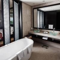Deluxe Room with Sea View