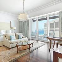 Deluxe King Room with Partial Sea View