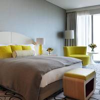 Luxury Room with King Bed and Coastline View 
