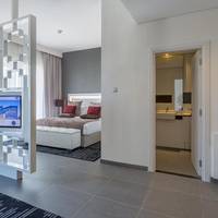 Grand King Suite with Free Beach Transfer