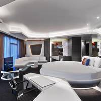 Round Bed Deluxe Suite