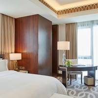 Junior King Suite