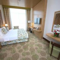 Deluxe King Room with Burj Khalifa View
