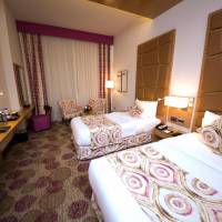 Deluxe Triple Room With Burj Khalifa View 