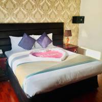 Family Two-Bedroom With Partial Sea View