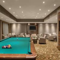 Staycation Offer - Deluxe Queen Room with Free Beach and Pool Access, 30% off Food and Beverage, Late Check Out (4 pm)