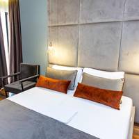  Deluxe Twin/Double Room with Side Sea View