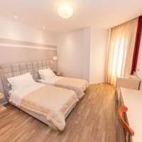 Double or Twin Room with Partial Sea View
