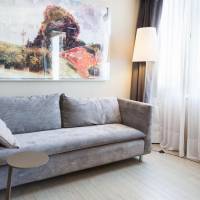 Suite with King Bed and Street View - Non Smoking