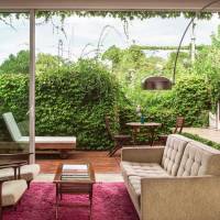 Queen Suite with Pool View