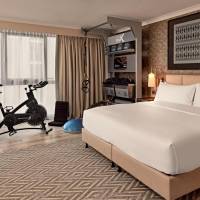 King Five Feet to Fitness Room