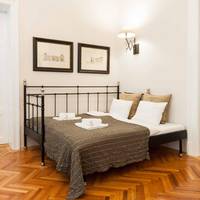 Three-Bedroom Apartment - Schultergasse 5, 1010 Vienna