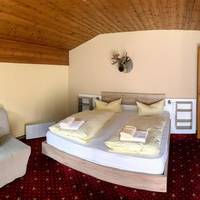 Double Room with Extra bed - Annex