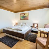 Family Room (2 Adults + 2 Children)