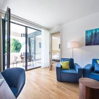 Deluxe Family Room with Thermal Bath Access