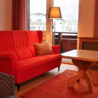 One-Bedroom Apartment with children's room and Balcony