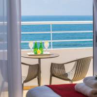 Double or Twin Room with Sea View