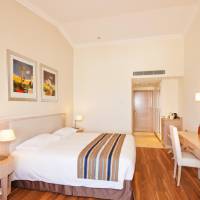 Deluxe Triple Room with Inland View (2 Adults + 1 Child)