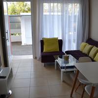 One-Bedroom Apartment with Panoramic Sea View - Split Level