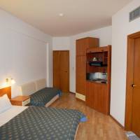 Studio (3 Adults)