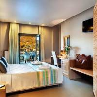 Double or Twin Room with Sea View
