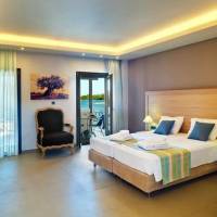 Triple Room with Sea View