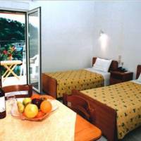 Studio (2 Adults)