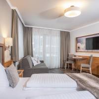 Suite with Lake View