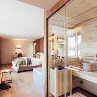 Suite with Mountain View
