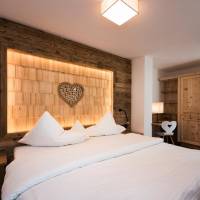 Suite (handicap accessible)