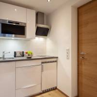 Studio (2 Adults)