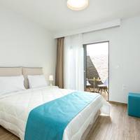 One-Bedroom Apartment with Side Sea View