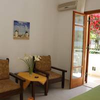 One-Bedroom Apartment (3-4 Adults)
