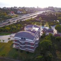 Luxus Family Apartment (4 Adults + 2 Children)