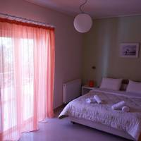 Studio (3 Adults)