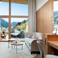 Deluxe Family Suite
