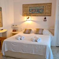 Studio (2 Adults)