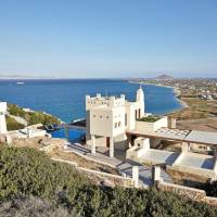 Seven-Bedroom Villa with Private Pool 