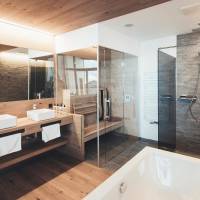 Suite with Sauna