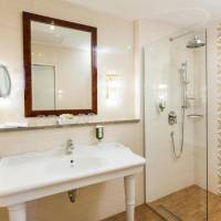 Deluxe Double Room Courtyard View and Parking